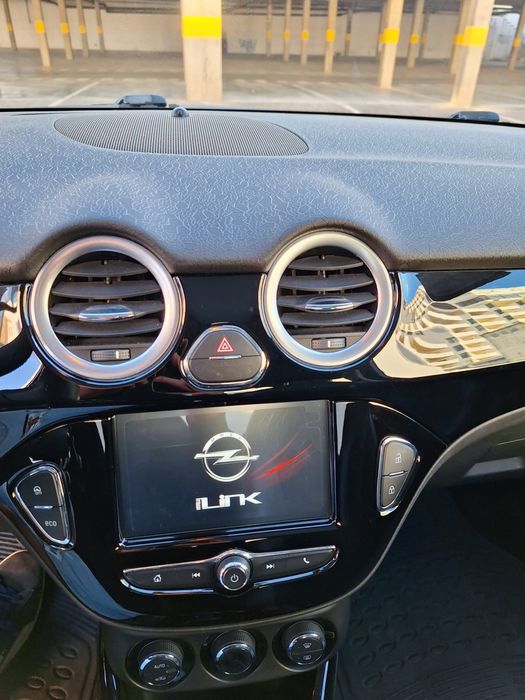 Opel Adam 2018 com 50 mil kms