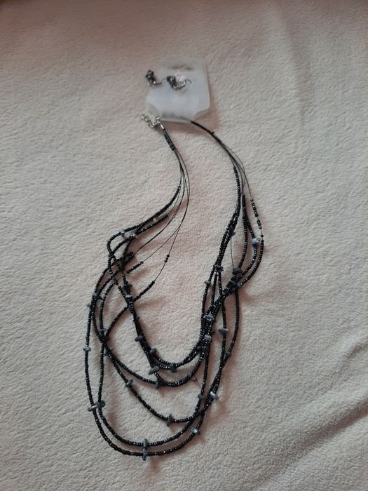 Naszyjnik z kolczykami