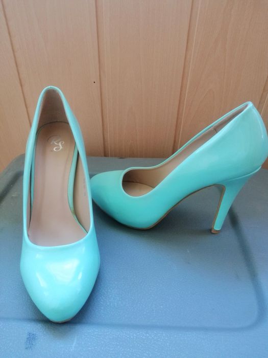 Туфлі лодочки нові