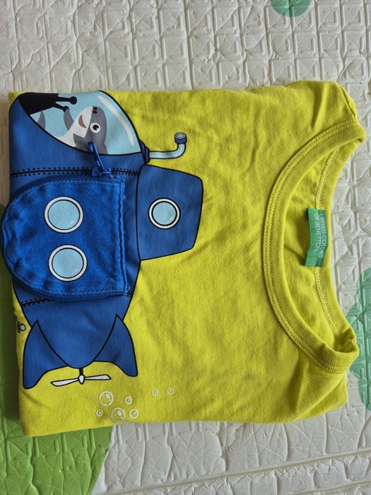 T-shirt benetton tubarão 4A