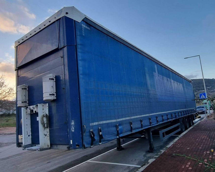 Semi reboque SCHMITZ 2005 C/ Chassis Galvanizado