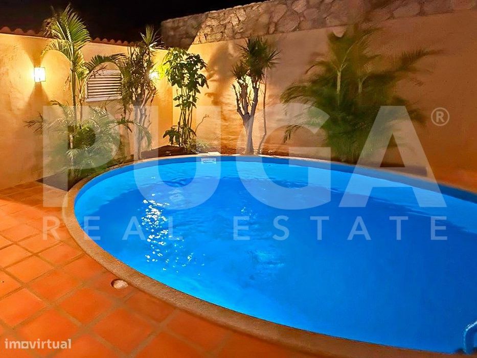 Moradia T5 Renovada com Piscina - Aguda | Arrendamento