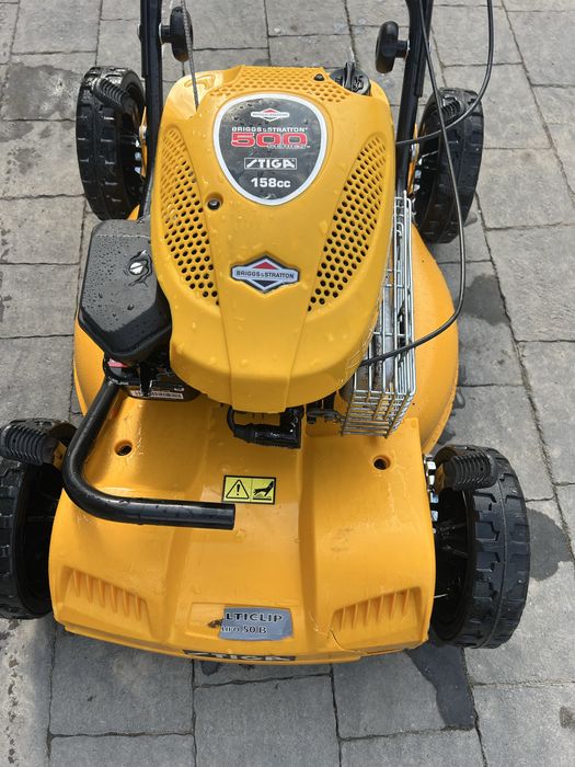 Газонокосарка бензинова