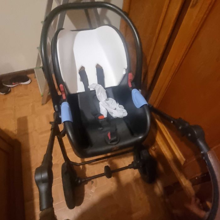 Carro de bebe relaxar e dormir
