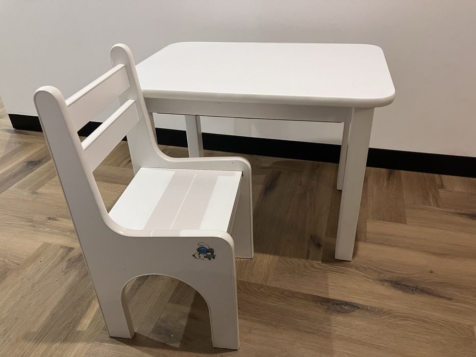 Stolik dla dziecka