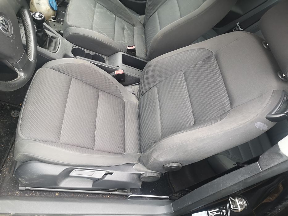 Golf V ćwiartka LC9Z zderzak pas szyba poduszki wahacz McPherson EURO