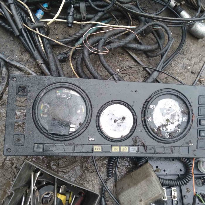 Для Маз, камАз панель приладів, проводка, реле, перемикачі, руль