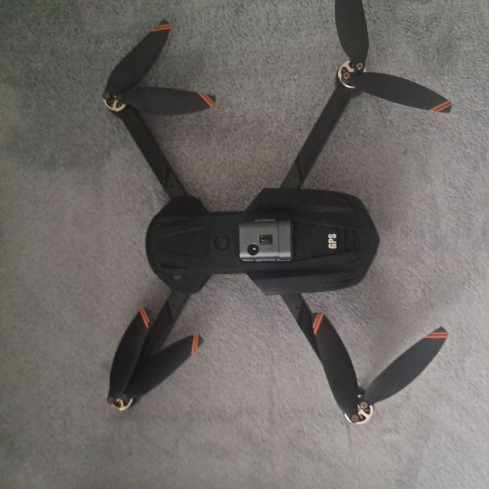 Dron V168 komplet