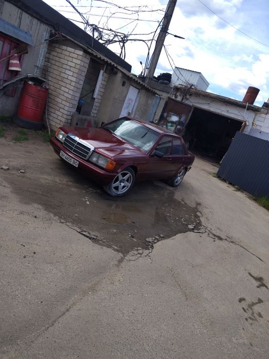 мерседес 190 на доках