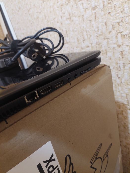 Ноутбук HP Compaq CQ58. 2 ядра 1.4 GHz, 320 HDD, DDR3 4Gb. Для навчання, серфінгу, Ютубу.