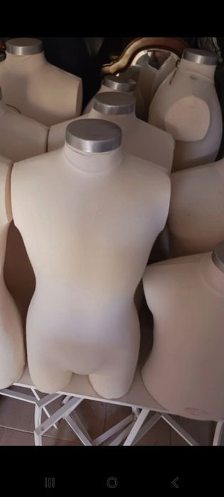 Bustos, manequins bom estado. Peniche