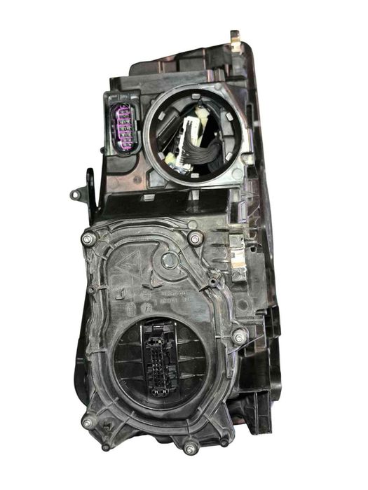 Ótica / Farol Esquerdo AUDI A8 D4