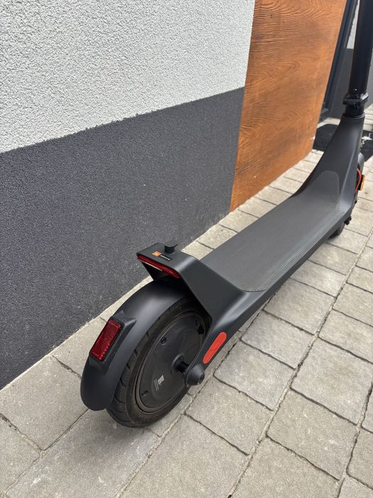 Sprzedam hulajnogę elektryczną  Xiaomi Electryc Scooter 4 lite (2. generacja)