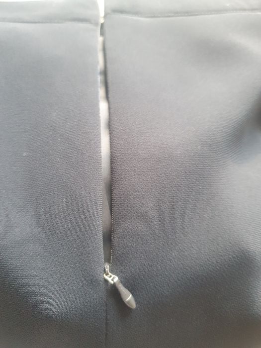 Spudnica granatowa elegancka