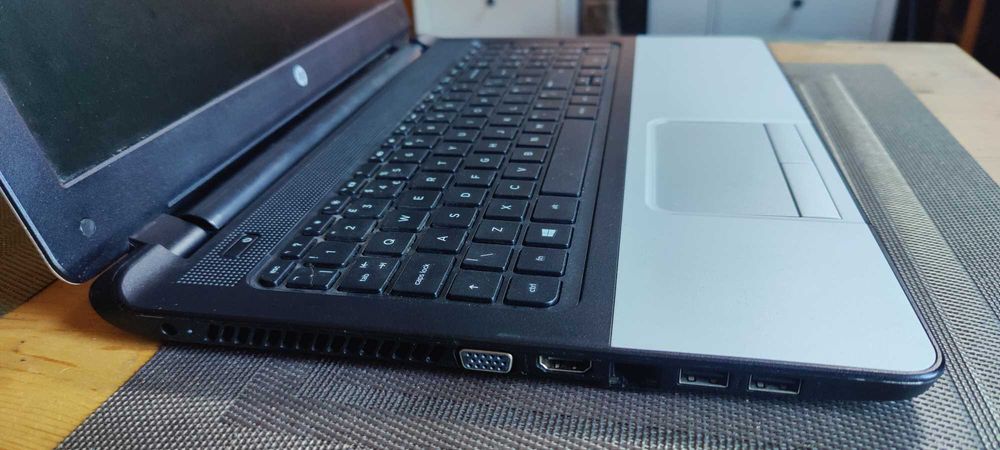 HP 355 G2 - 15,6 cala - AMD A4 4x1,80 GHz - 6GB Ram - 240GB SSD -Win10