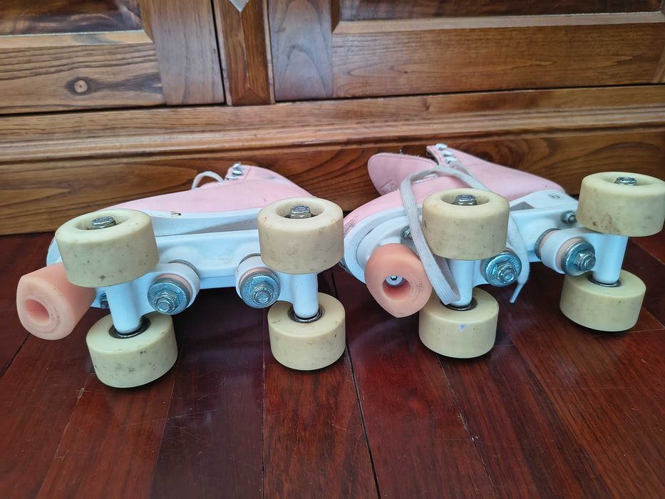 Patins de 4 rodas n. 33