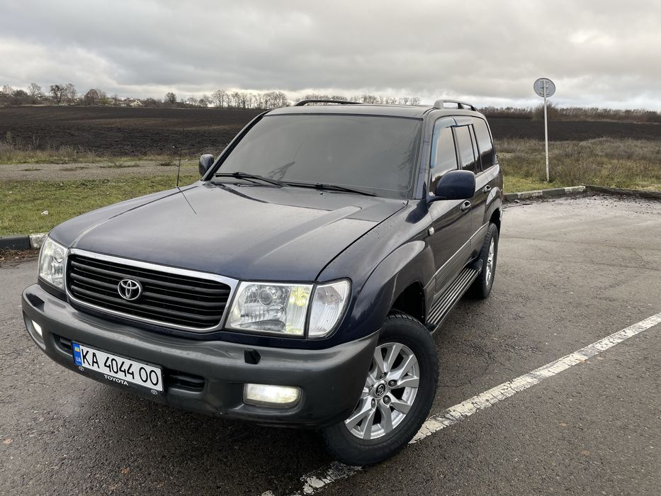 Toyota Land Cruiser 100