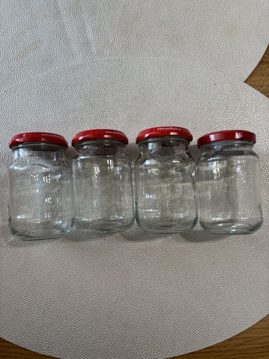 Sloiczki z zakrętkami pojemnosc 190 ml
