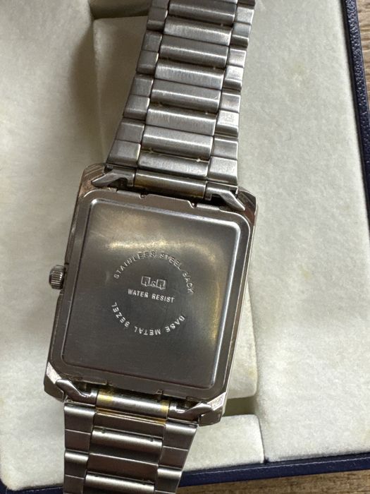 Часы оригинал Q&Q QUARTZ