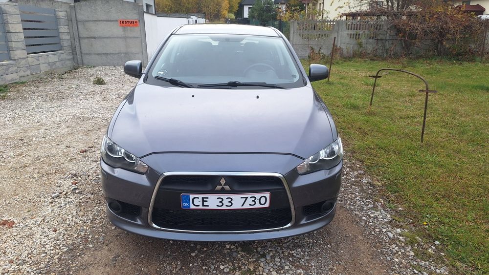 Mitsubishi Lancer
