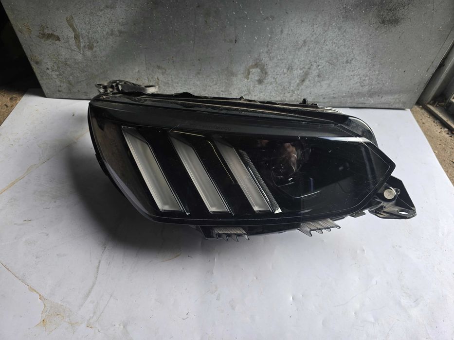 lampa przód Peugeot 208 II , Peugeot 2008 II GT