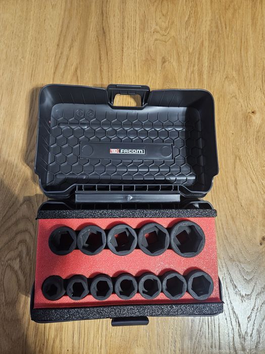 Facom zestaw 12szt. krótkich nasadek udarowych 1/2" 10-27mm NSS.J12PB