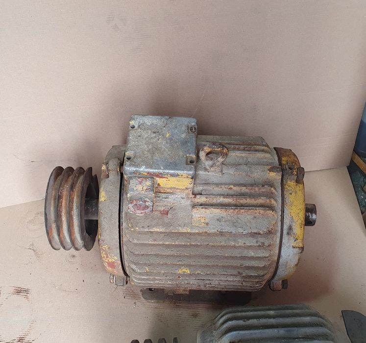 Электродвигатель, 7,5 кВт 960 об.мин. асинхронный  электромотор