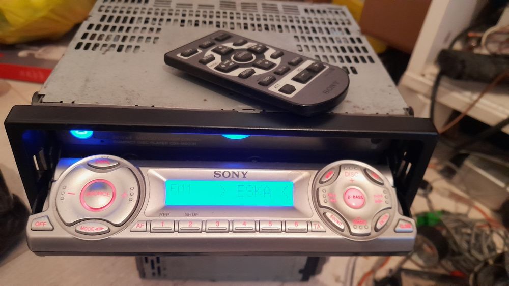 Sony CDX-M600R black panel sprawne