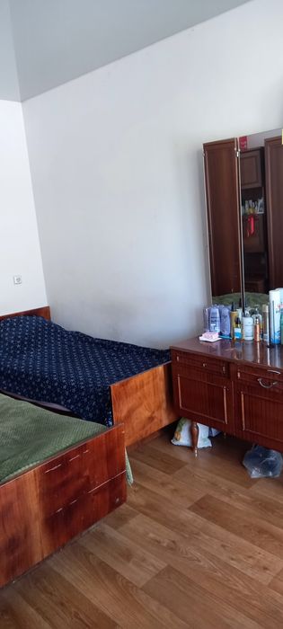 Кімната для дівчат в районі автовокзалу