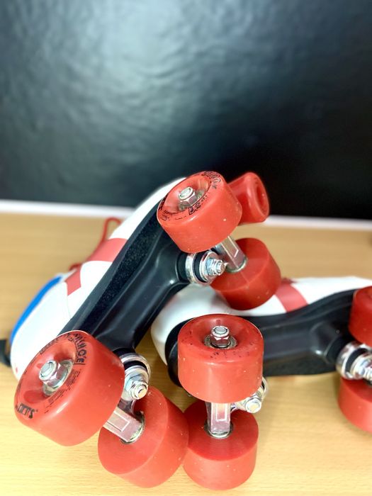 Patins 4 rodas “Roces Disco Palace”