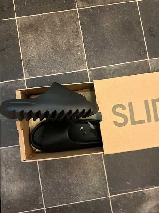 adidas Yeezy Slide Czarny 42