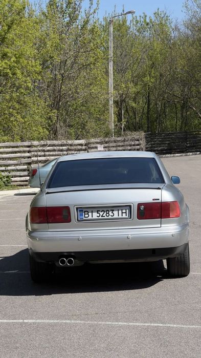 Продам ауді а8 д2