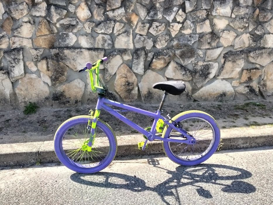Bicicleta BMX  comprei a bicicleta em2024 e quase não foi usada