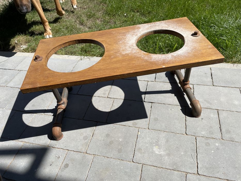 Stojak na miski dla psa