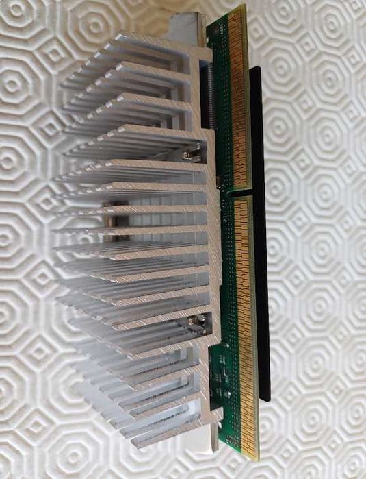 Selling Intel Pentium III Processor429592856368916481