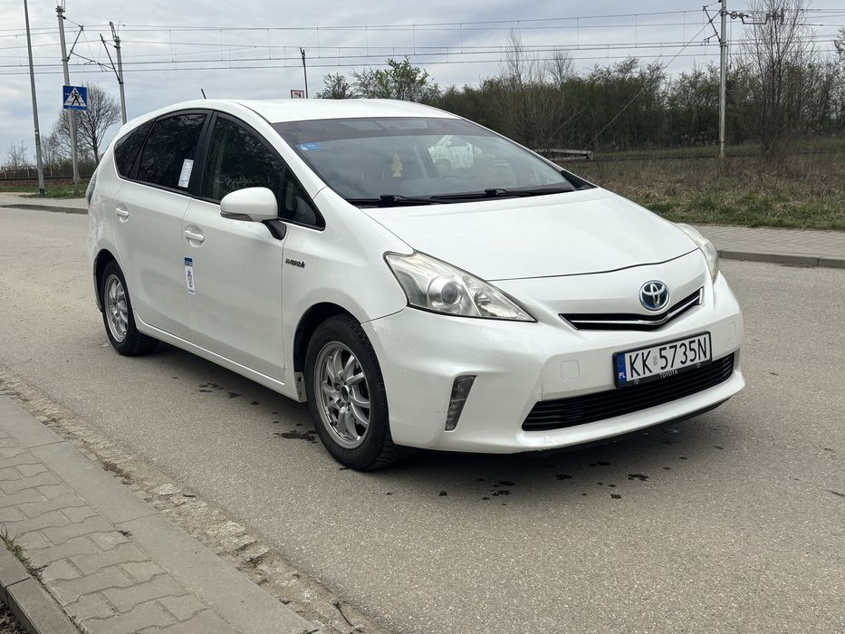 Toyota prius plus