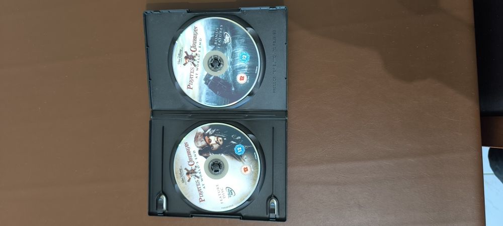 DVDs Piratas das Caraíbas Edição Limitada