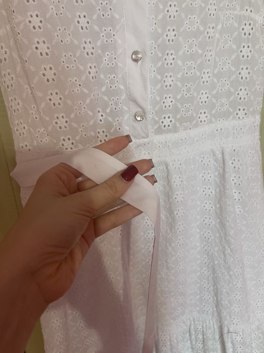 Біла літня сукня с-м