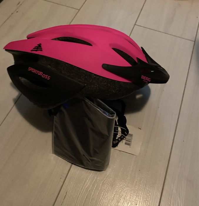 Capacete novo de bicicleta para adulto
