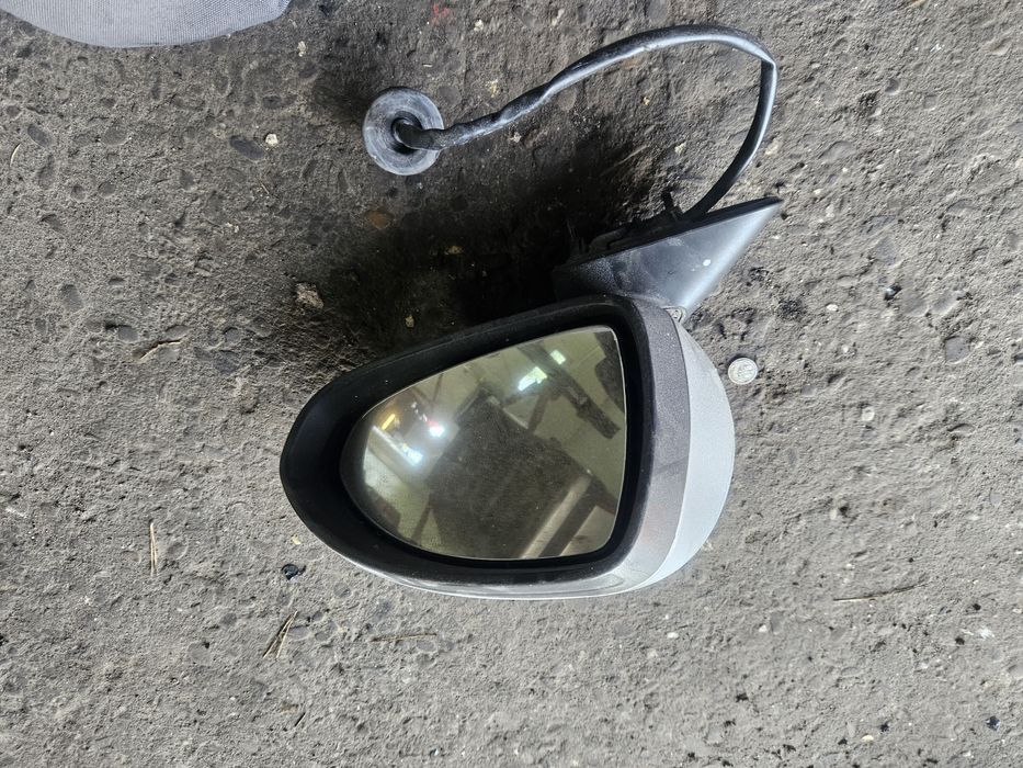 Corsa d Lusterko prawe