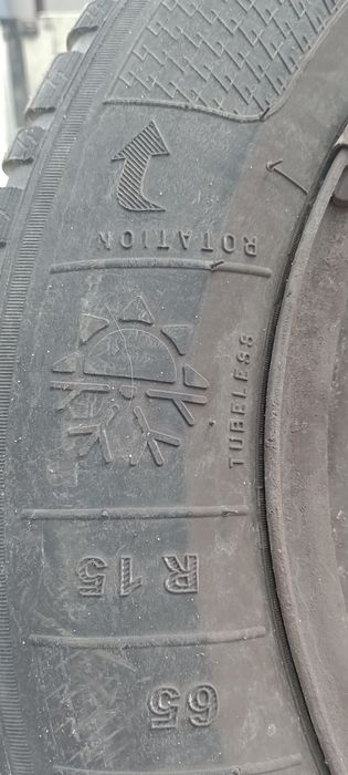 Opony na felgach 195/65/R15 wielosezonowe