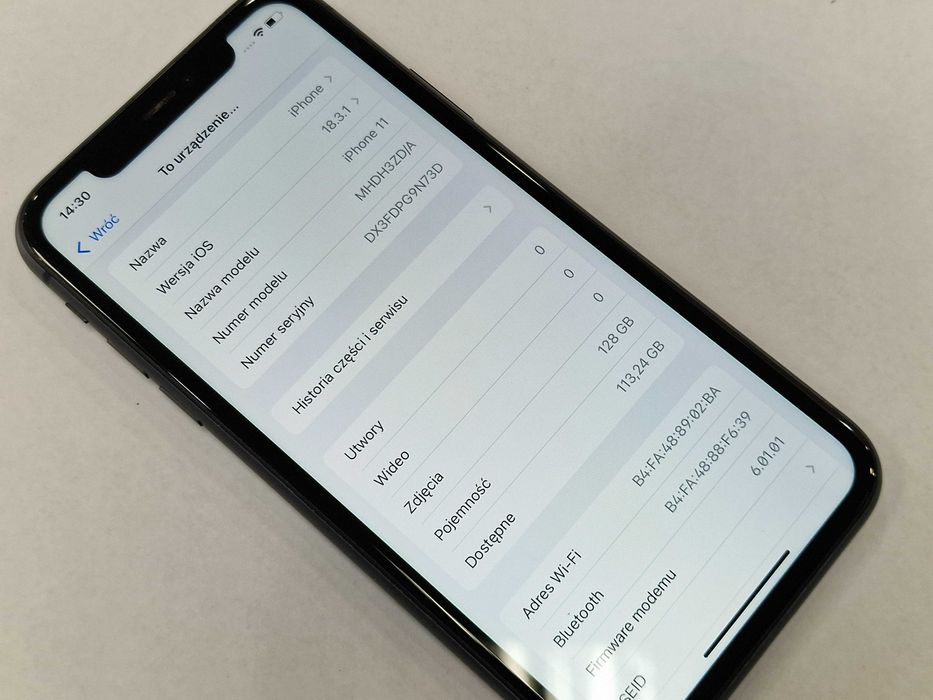 iPhone 11 128GB/ Black/ Grade A-/ Bateria 79%/ +Ładowarka w zestawie!