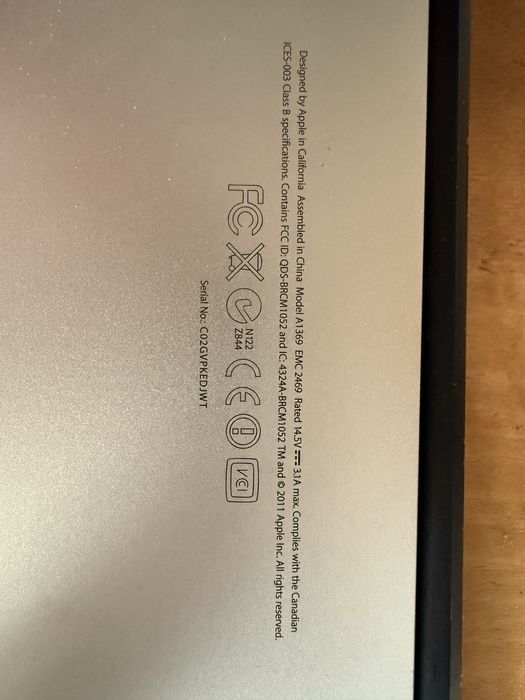 MacBook Air 13" A1369 Mid 2011 | i5 / 4GB / 128GB | Sprawna płyta!