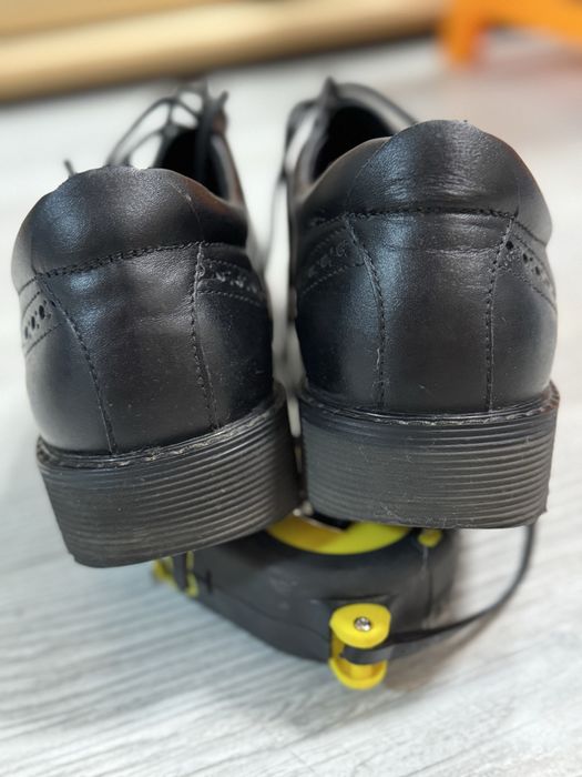 Чоловічі шкіряні туфлі