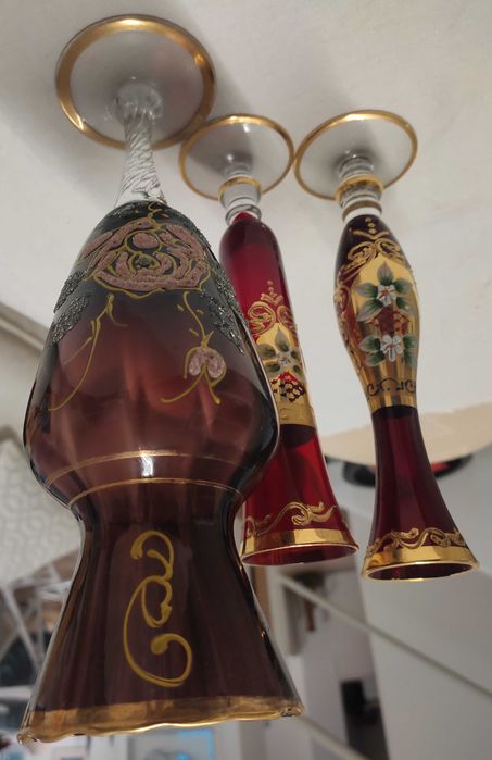 Peças decorativas pintadas a mão