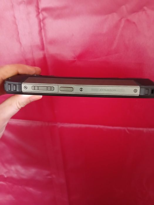 Black view BV9300 Pro.