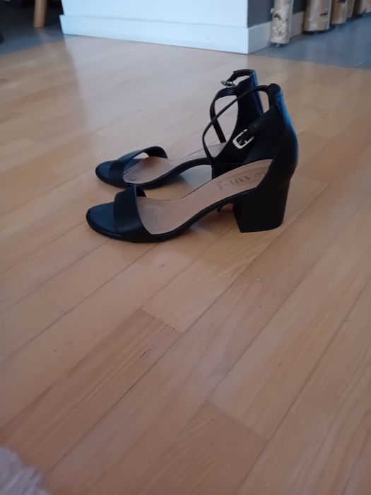 Amisu New Yorker śliczne jak nowe sandały damskie 37