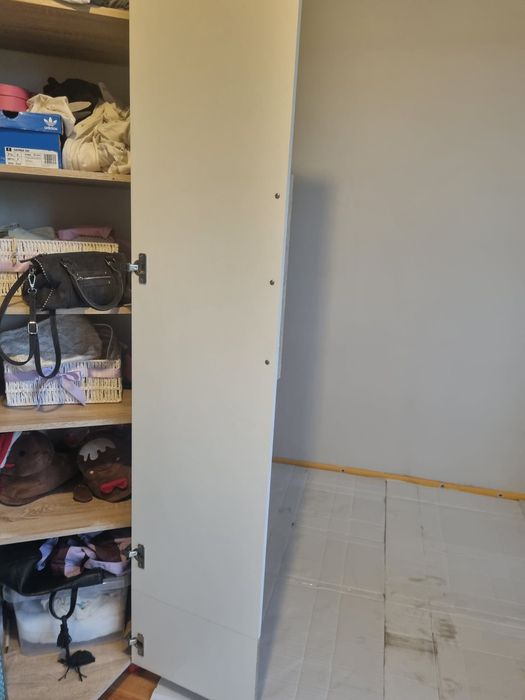 Szafa narożna i komplet mebli