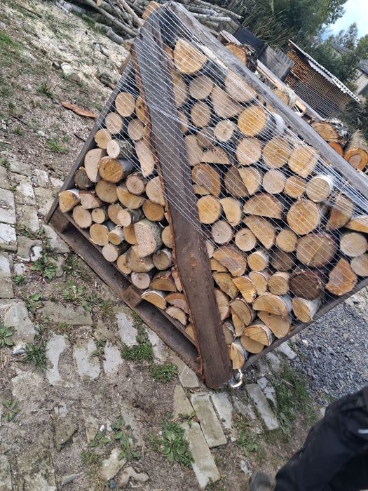 Sprzedam drewno rąbane i układane brzoza sosna