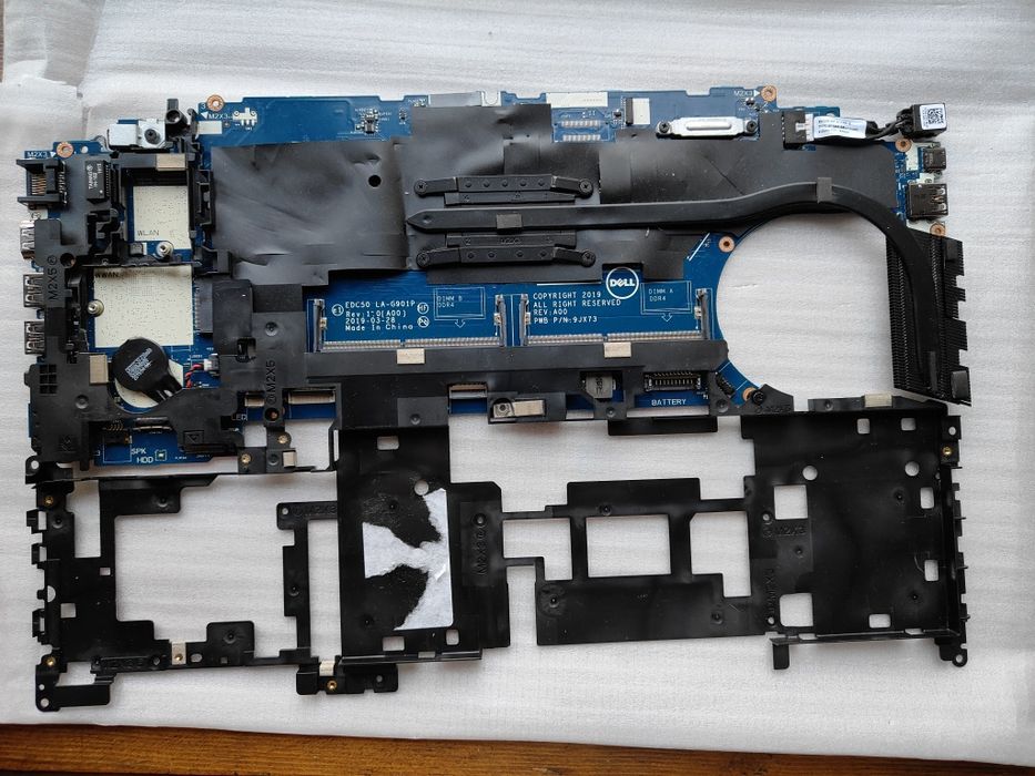 Запчастини для ноутбука DELL Latitude 5500, 5520, 5590, 3520